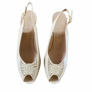 Bruno Magli Slingback Peeptoe Pump 8 NWOB